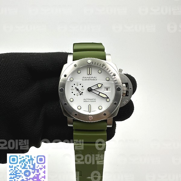 VS공장 파네라이 PAM1226 섭머저블 화이트다이얼 그린러버스트랩 PAM1226 Y SBF 1:1 Best Edition White Dial on Green Rubber Strap P.900 Super Clone VS공장